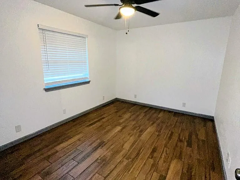 2906 Treasure Hills Blvd #C — Photo 7