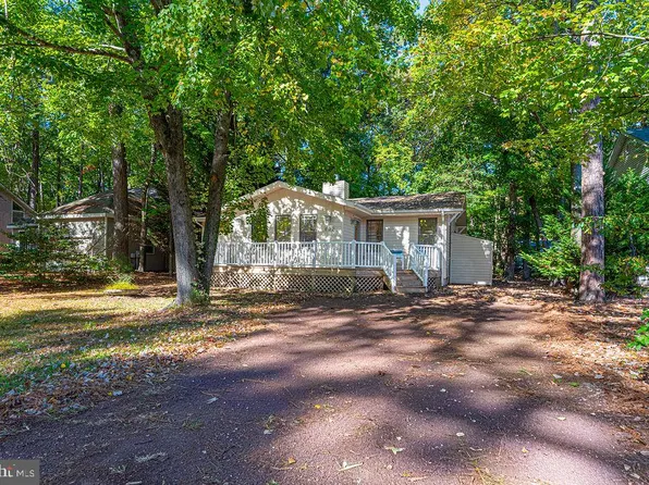 832 Ocean Pkwy, Ocean Pines, MD 21811