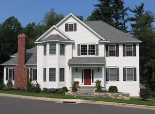 29 Spicebush Ln, Shelton, CT 06484