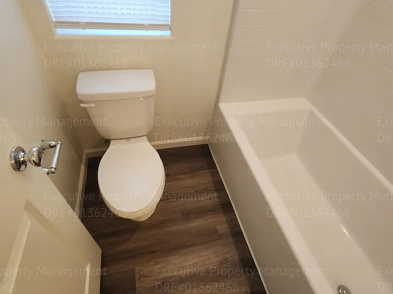 8921 Kemi St — Photo 54