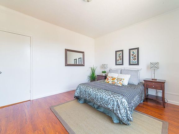 4th image of 183 Woodrow St