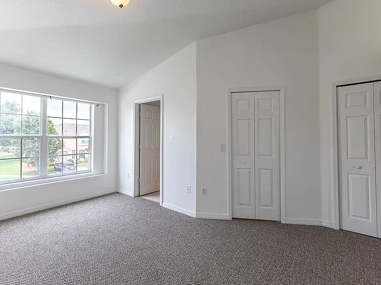 608 Captiva Cir — Photo 10