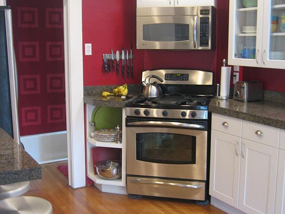 4th image of 865 S Corona St
