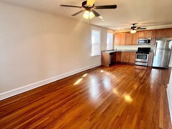 3rd image of 3309 W Grace St APT 3