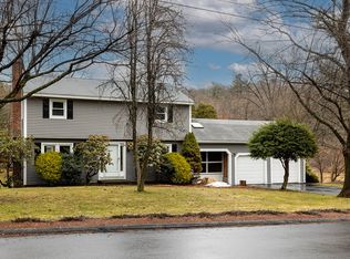 5 Suzanne Ter, North Grafton, MA 01536