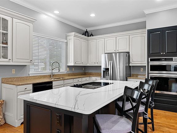 4th image of 1538 Dietrich Chase Ln