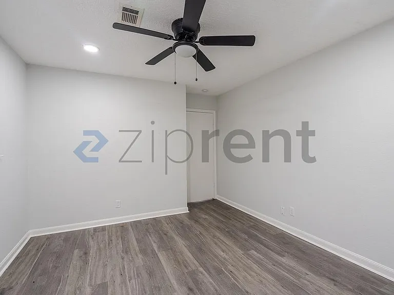 15443 Blackhawk Blvd — Photo 30