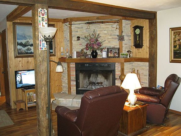 Living room & wd./fireplace.