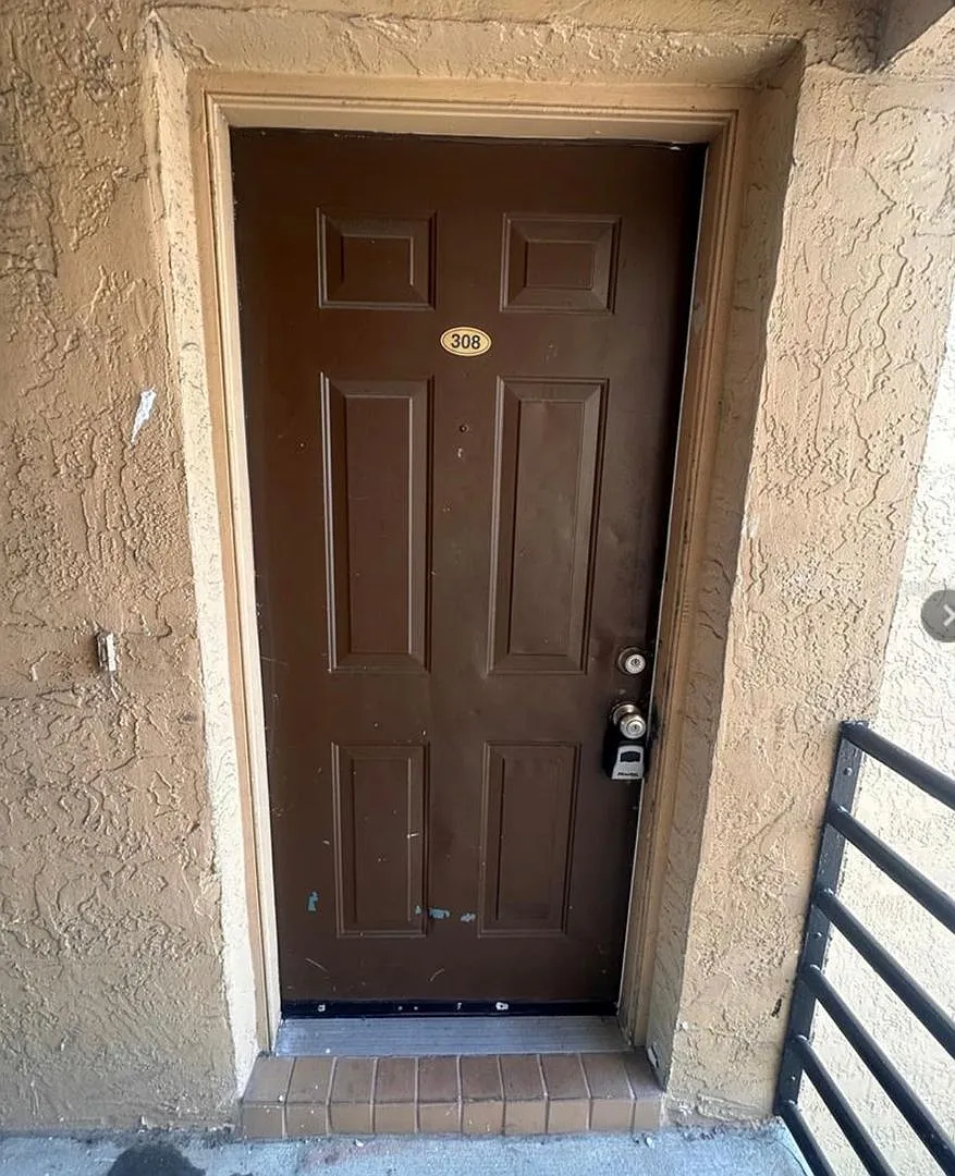 5213 Via Hacienda Circle Unit B308 Orlando, FL 32839 — Photo 2