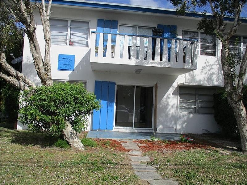 1st image of 2361 NE 10th St APT 1