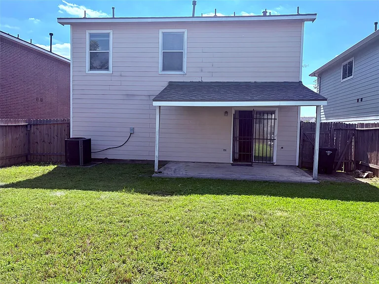 7806 Maverick Trace Ln — Photo 19