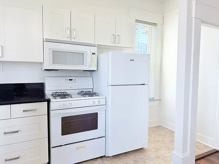 4170 Park Blvd — Photo 21