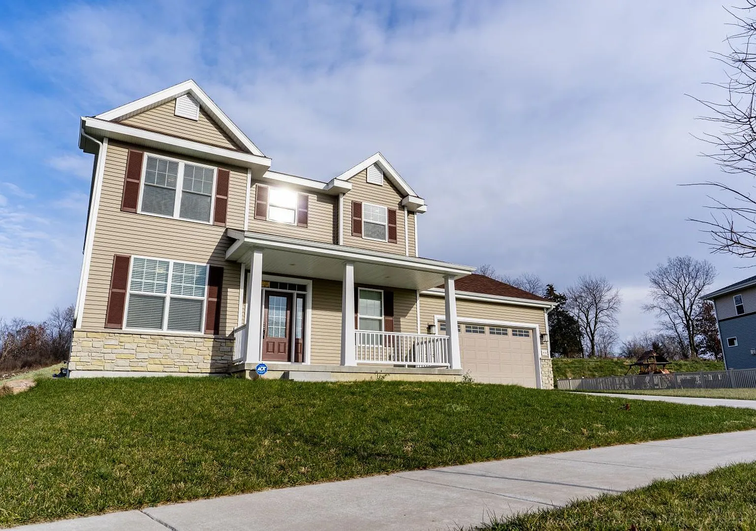 6142 Pine Ridge Way — Photo 1