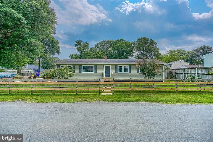 1813 Potomac Rd