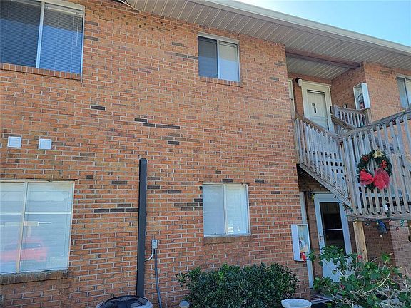 2nd image of 201 Airport Ave E #201