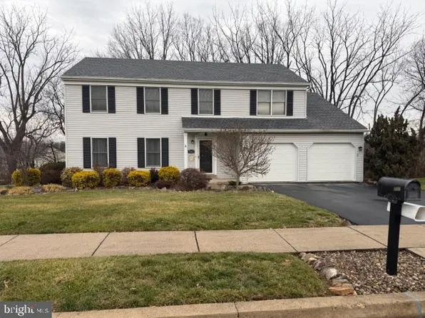 3101 Daniel Dr, Sinking Spring, PA 19608