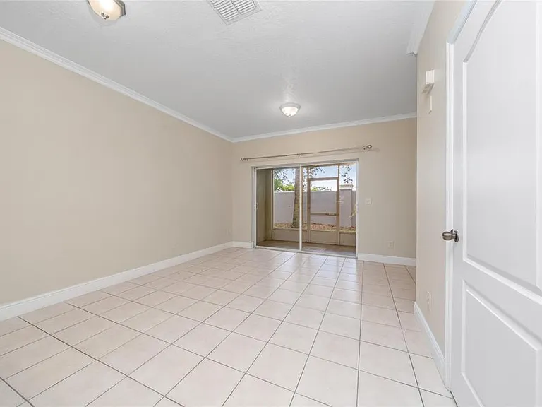 10612 Savannah Wood Dr #86 — Photo 15