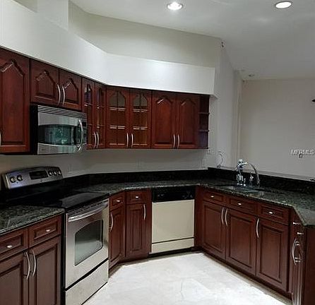 3rd image of 5822 Aventura Ct