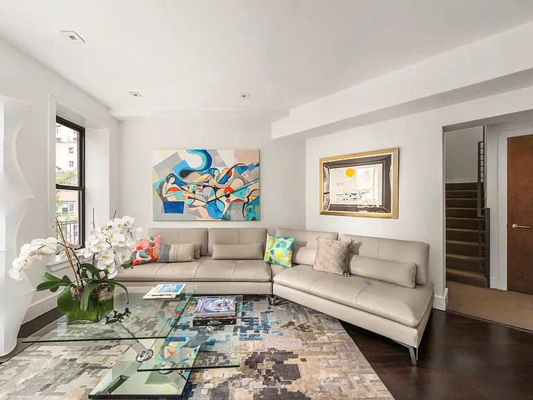 345 E 50th St #5D — Photo 4