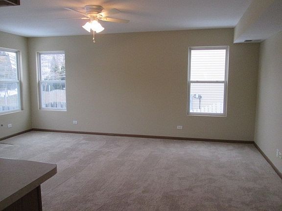 5th image of 667 Ottawa Dr