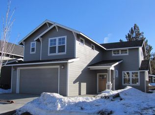 20799 SE Hollis Ln, Bend, OR 97702