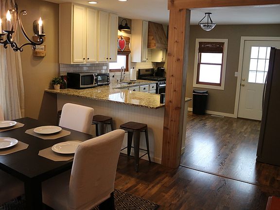 5th image of 1221 Somonauk St
