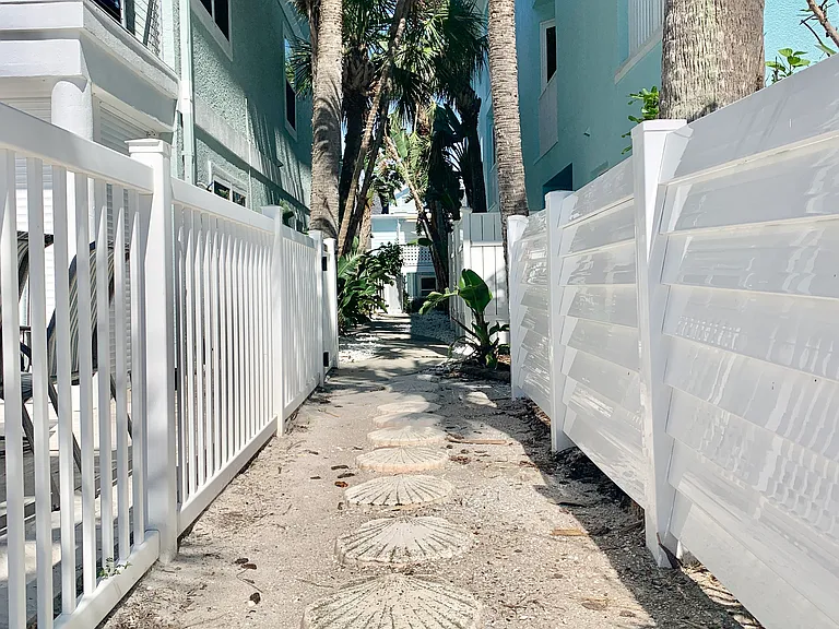 Gulf Blvd — Photo 49