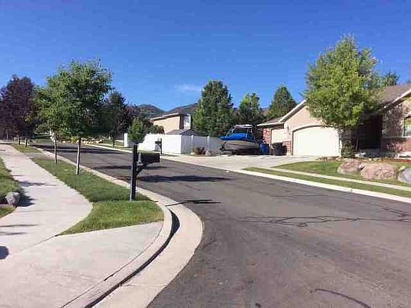 3rd image of 5032 W Amber Rose Ln