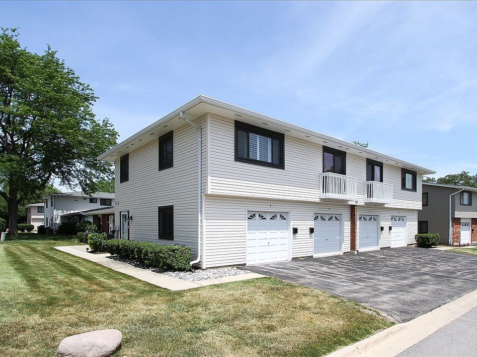 1st image of 123 Fairlane Ct APT A