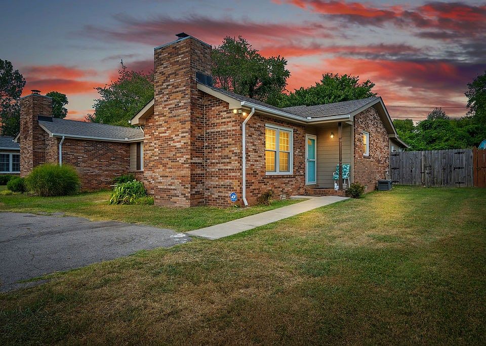 1st image of 309 Clofton Dr
