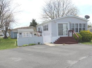 12528 E Helmsman Way, Berlin, MD 21811