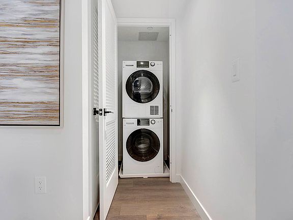 5th image of 350 45th St #2B