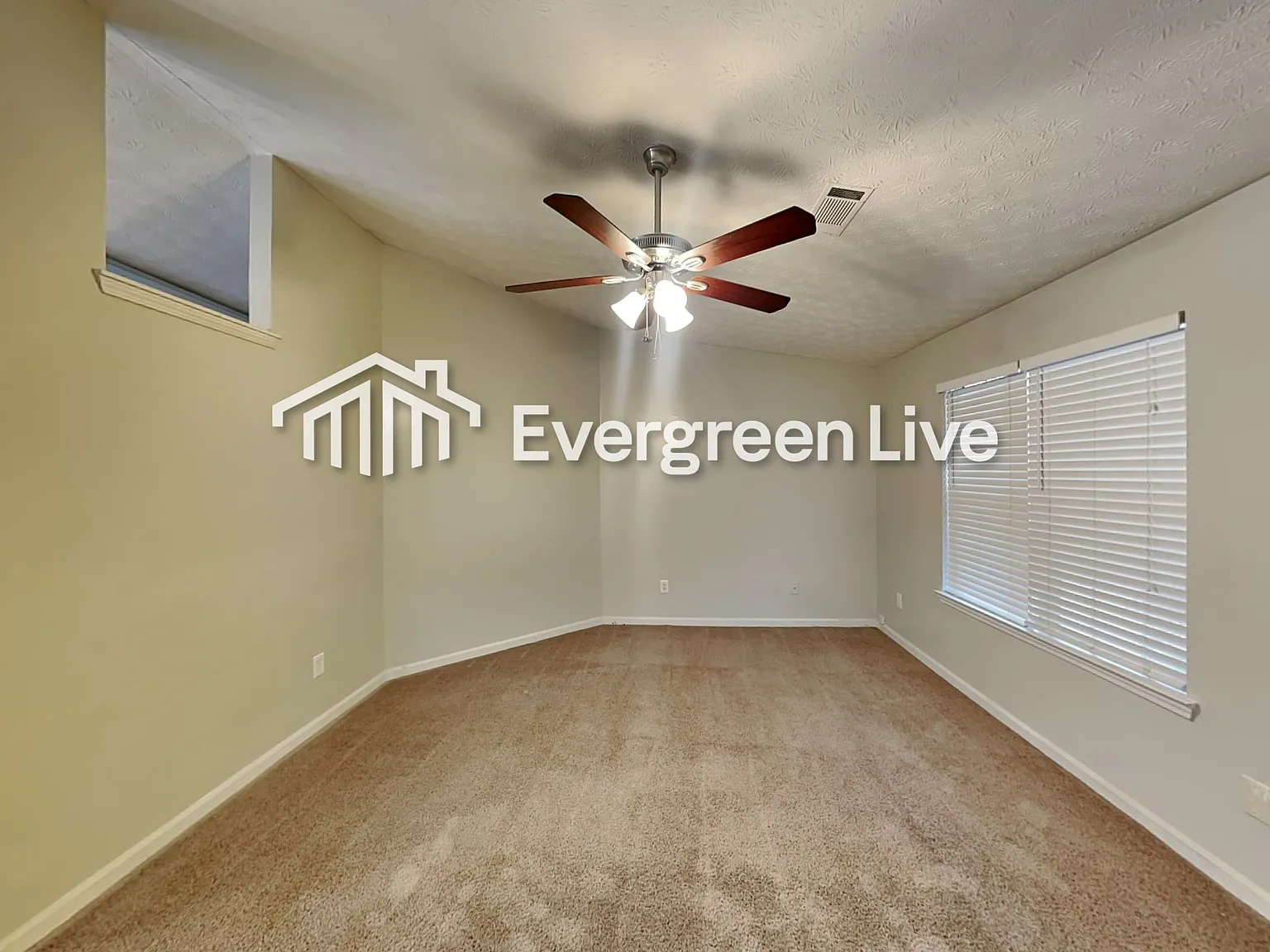 3 bed, 2.0 bath, 1112 sqft, $1,695 — Photo 3