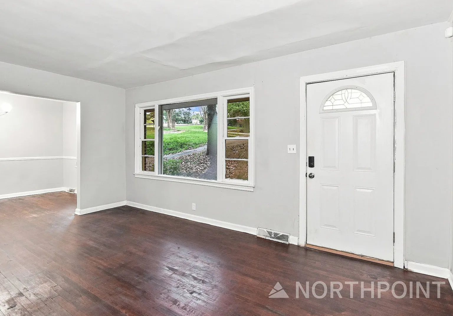 3-Bedroom, 1 Bath Single Family home for Rent in Decatur, GA | Attached Carpot & Modern Kitchen — Photo 3