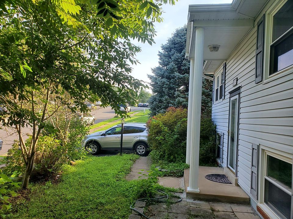 1st image of 13632 Lynbrook Ct