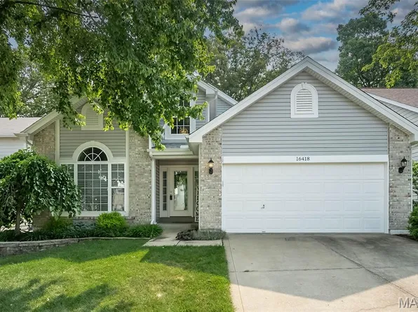 16418 Bayshore Cove Ct, Grover, MO 63040