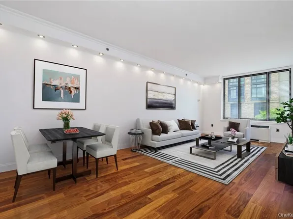 10 City Pl, White Plains, NY