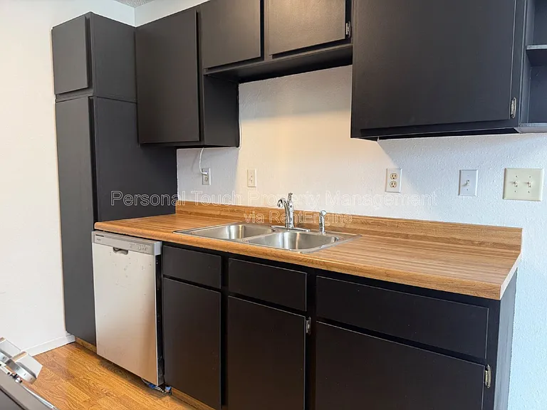 2131 2nd Ave E — Photo 8