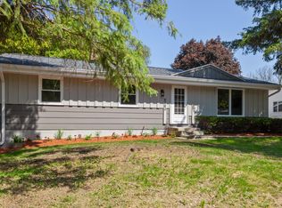 6260 N 102nd St, Milwaukee, WI 53225