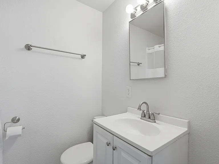 623 S Country Club Dr #11 — Photo 15