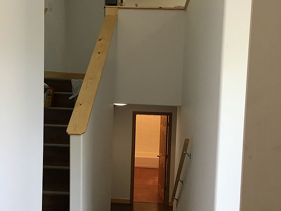 5th image of 16 Harriet Ave