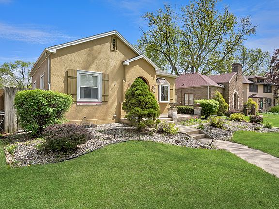 4th image of 1134 S Myrtle Ave