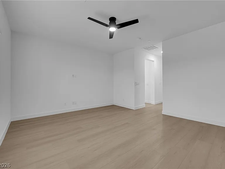600 N Carriage Hill Dr #1048 — Photo 38