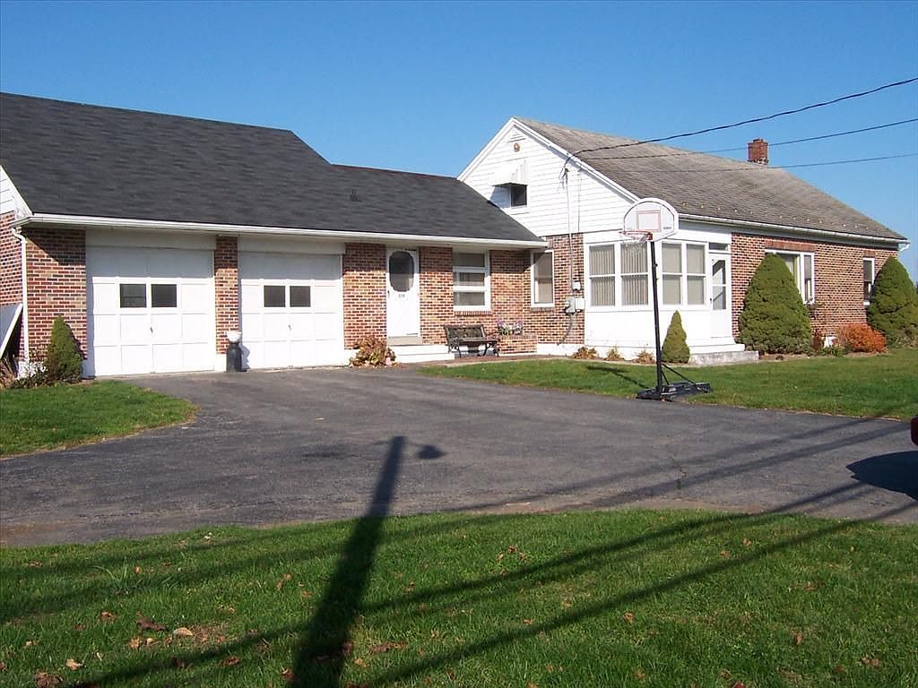 529 Jacobsburg Rd, Nazareth, PA 18064 Zillow