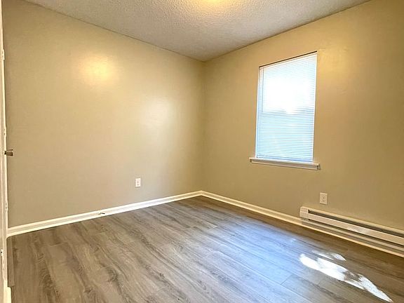 4th image of 4025 Bamberg Ave APT 5