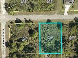 1032 Camden St E, Lehigh Acres, FL 33974