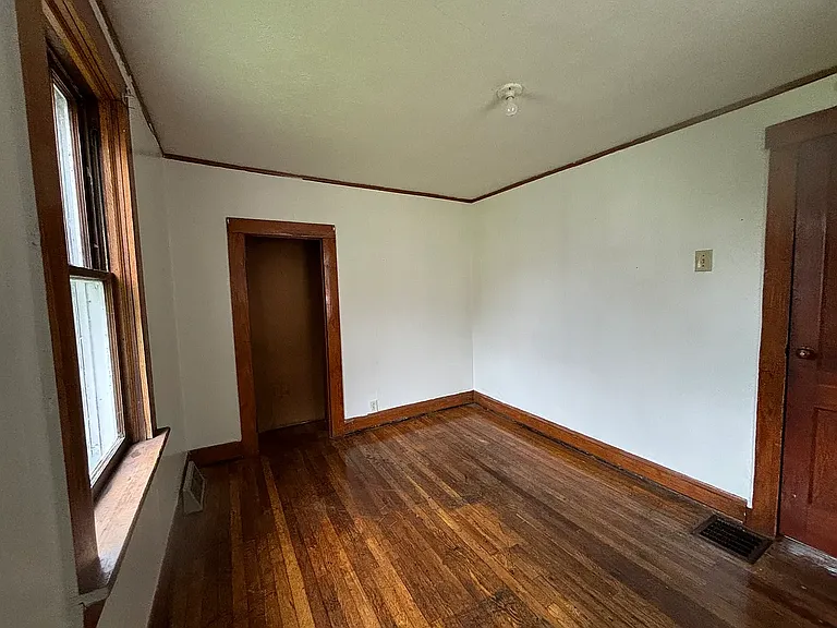 10217 Cumberland Rd — Photo 10