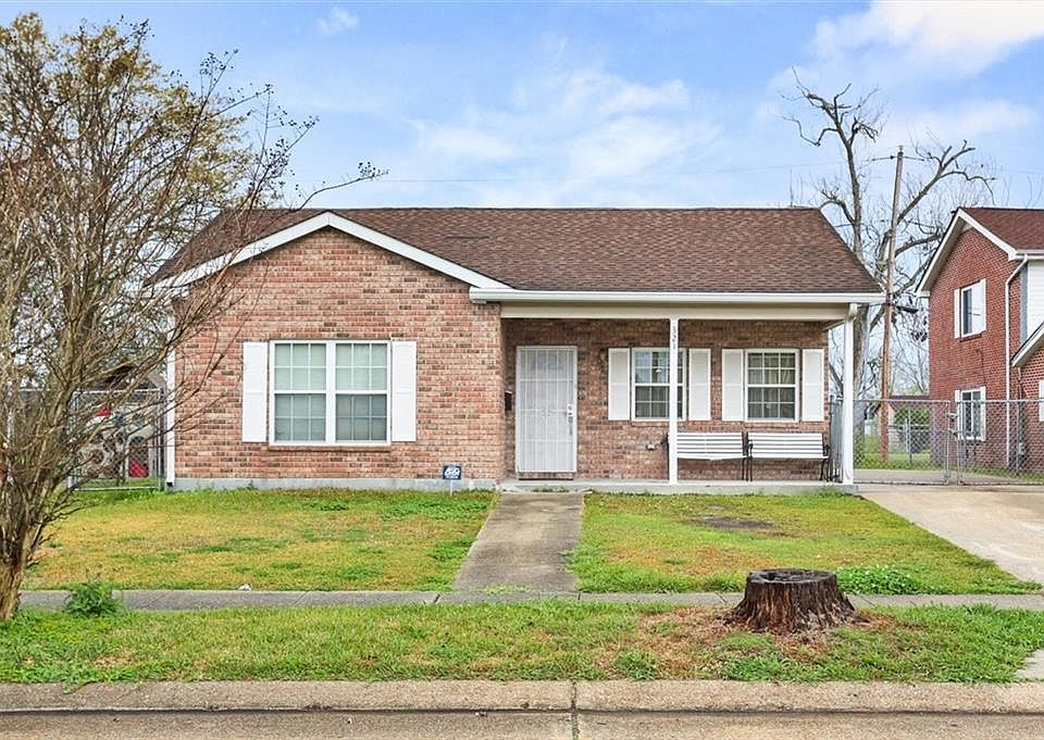 1st image of 321 Travis Dr