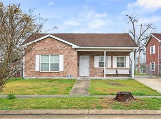321 Travis Dr, Westwego, LA 70094