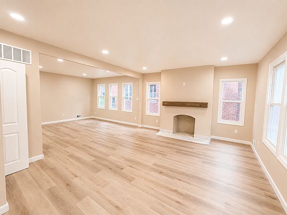 2nd image of 3347 Webb St